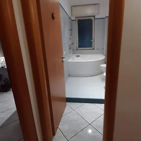 House Apartment *