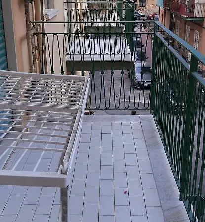 House Apartment *